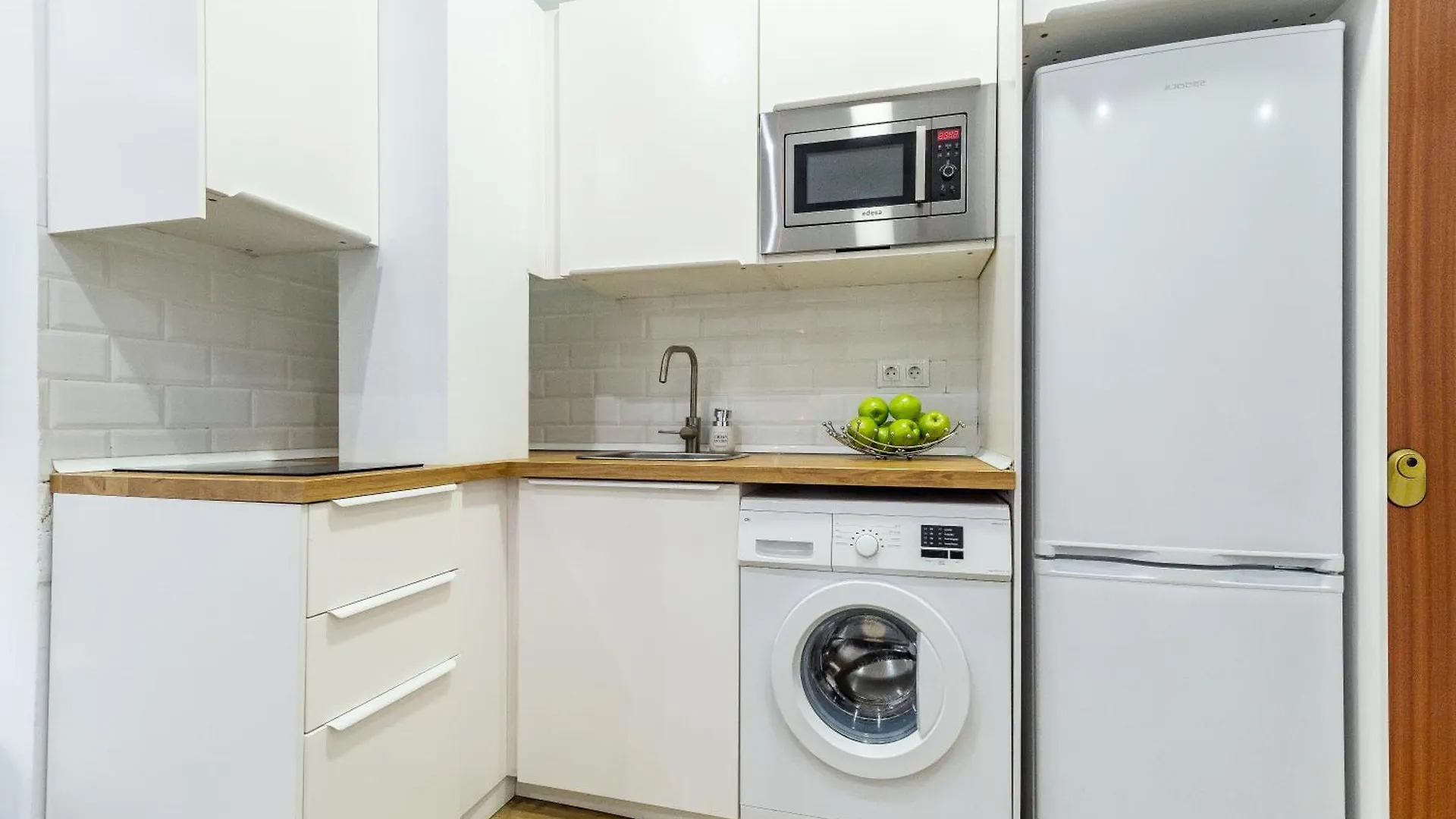 Apartment Premium Marmoles Residences Malaga