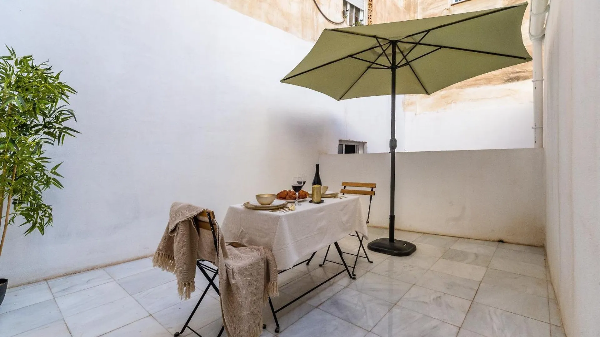 Premium Marmoles Residences Malaga 0*,  Spain